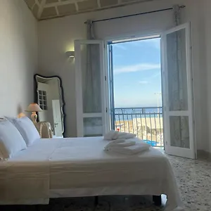  Maison d'hôtes La Camera Sul Porto